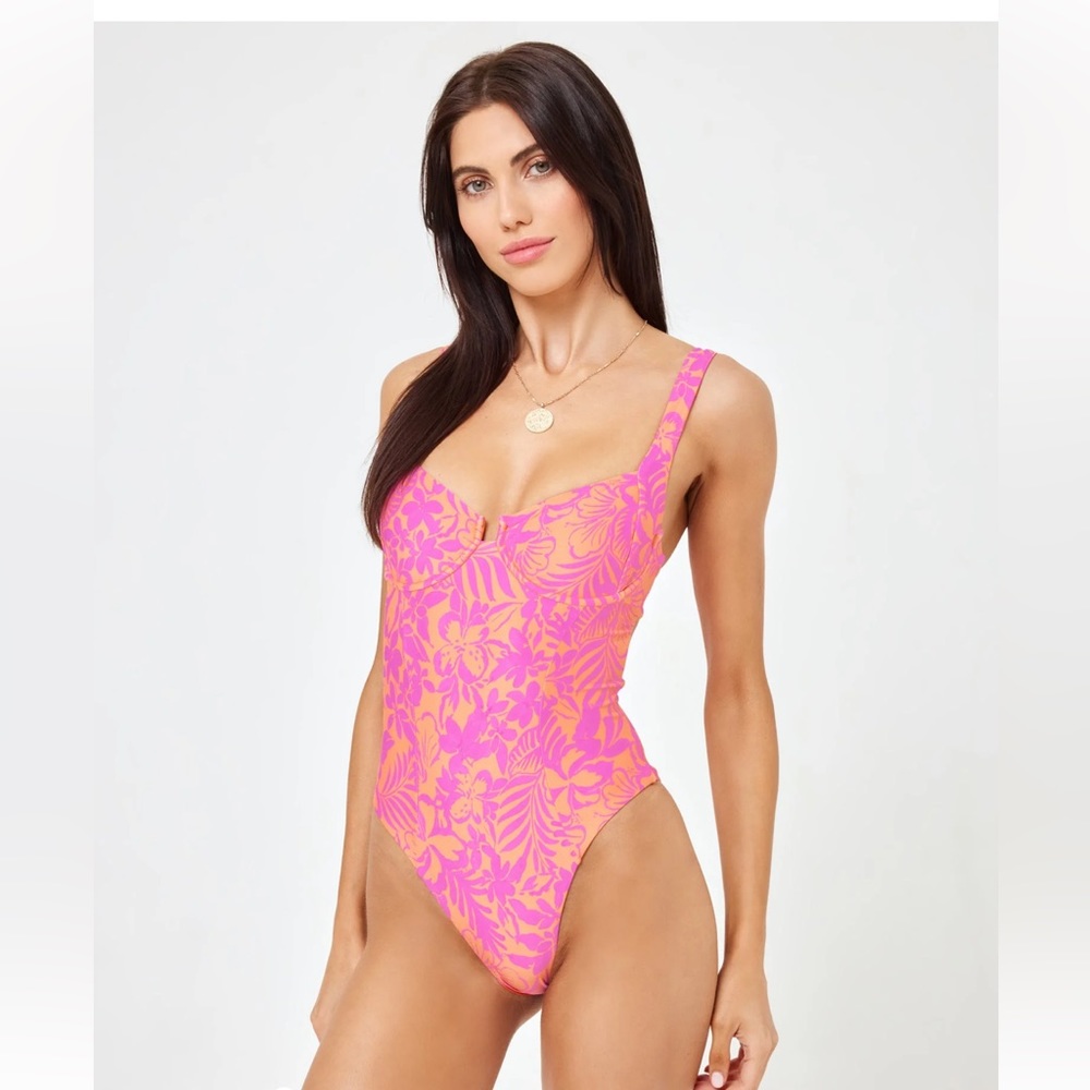 NWT Printed Kendal One Piece- path to paradise - size M